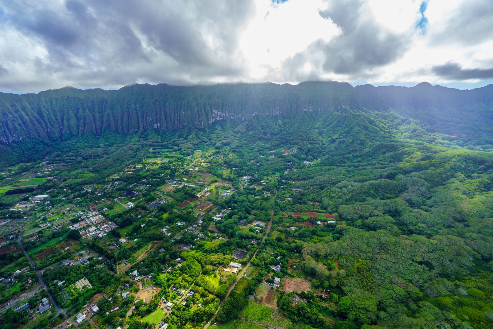 Lush green valleys beneath the Koʻolau mountains